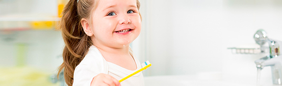 Чистка зубов у детей